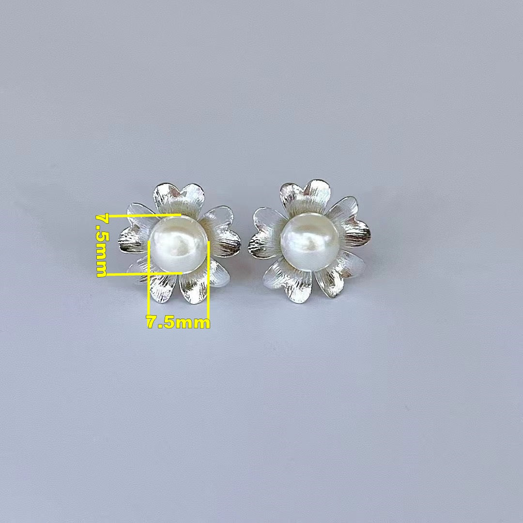 Wholesale Rhodium Plated 925 Sterling Silver Natural Freshwater Pearl Stud Earrings