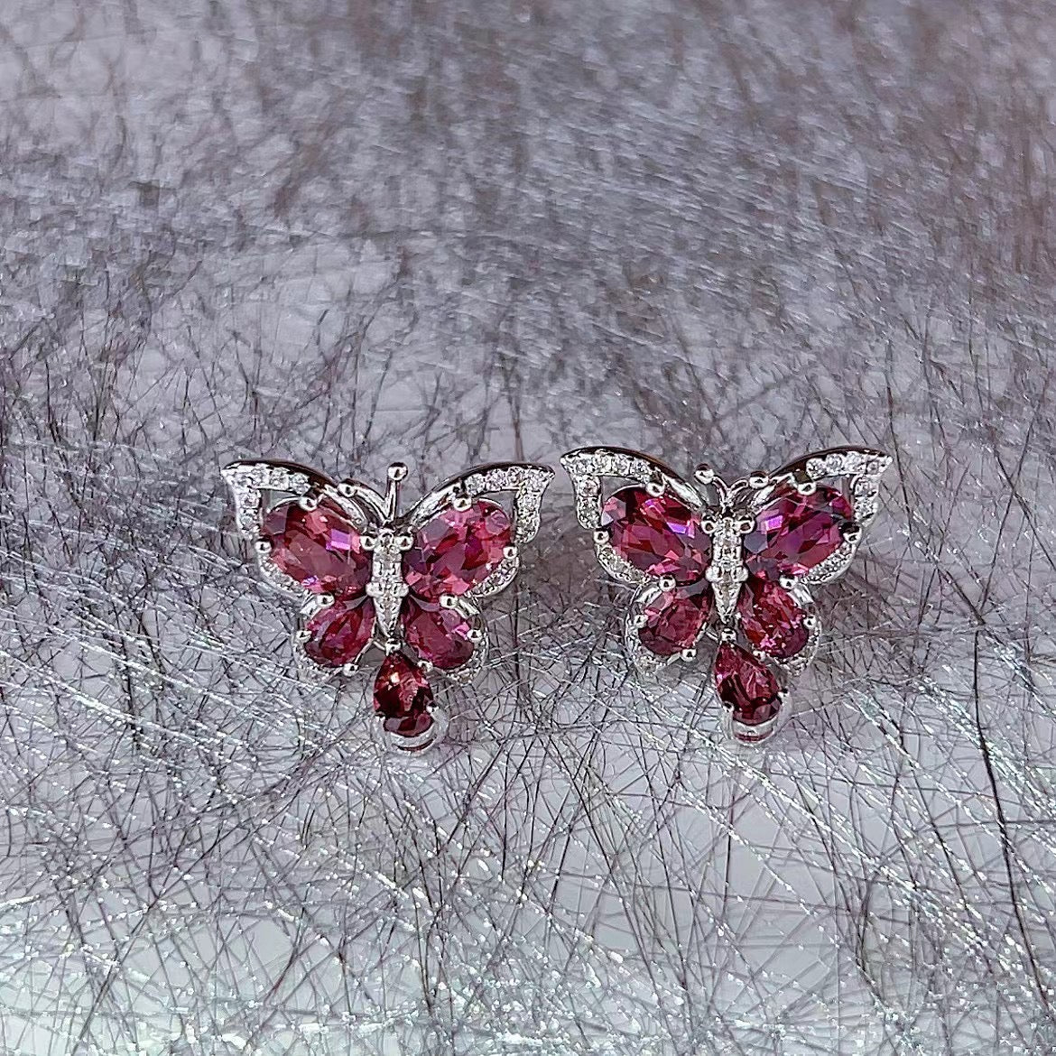 Wholesale Rhodium Plated 925 Sterling Silver Natural Pyrope Red Gemstone Butterfly Stud Earrings